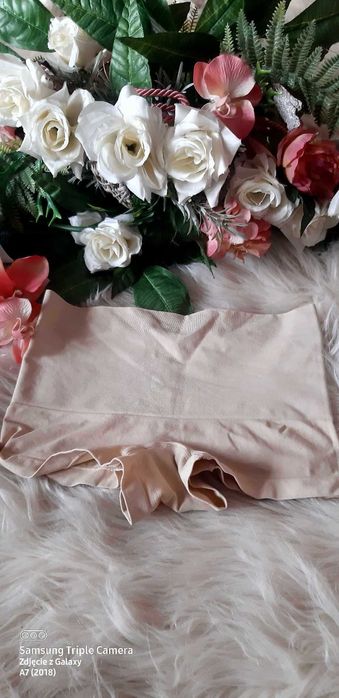 Wyszczuplające majtki z wysokim stanem 40/42