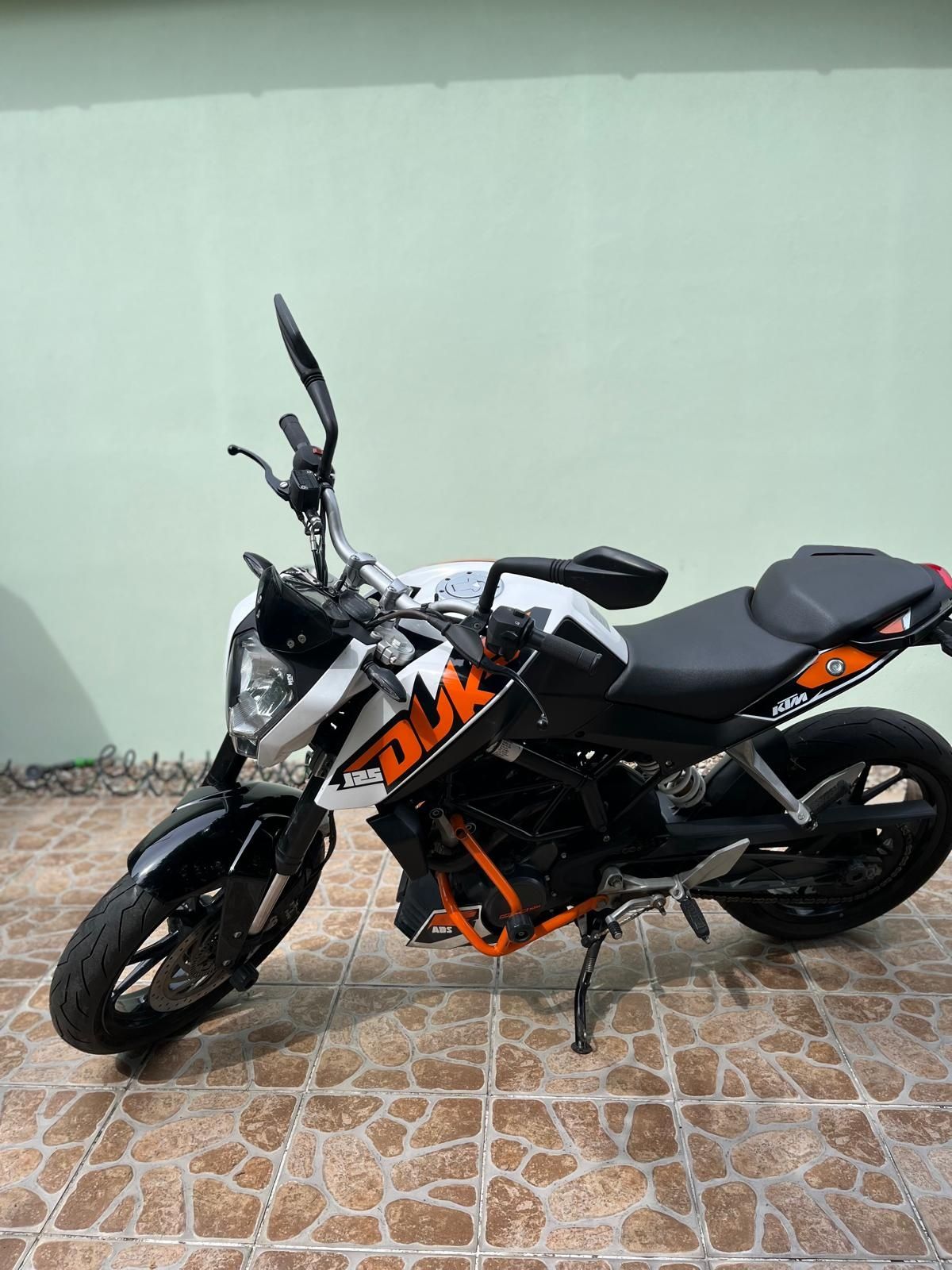 Ktm Duke 125 przebieg 38 tys