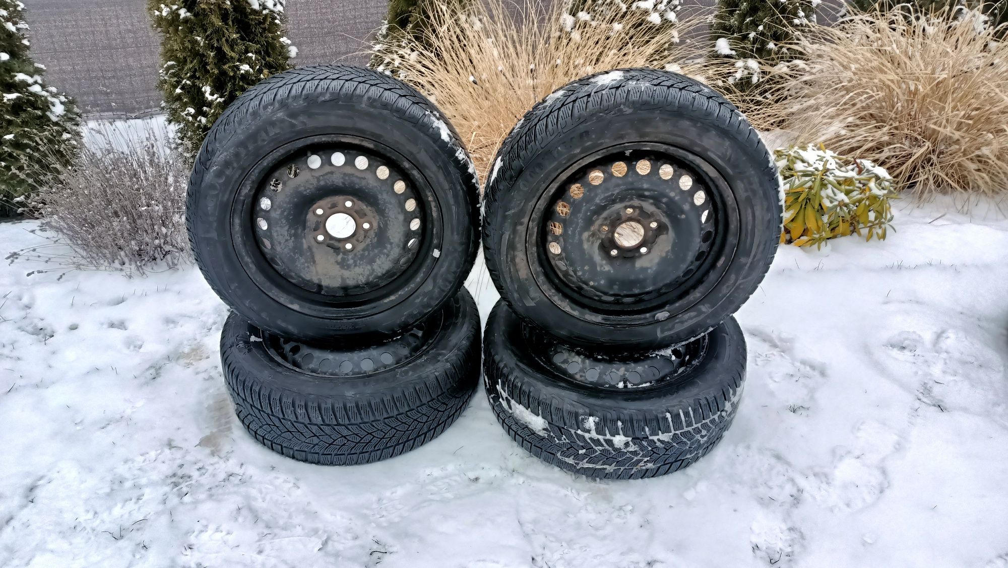 Koła zimowe felgi 5x108 et50 Ford Focus C-Max Mondeo Volvo 215/55/16