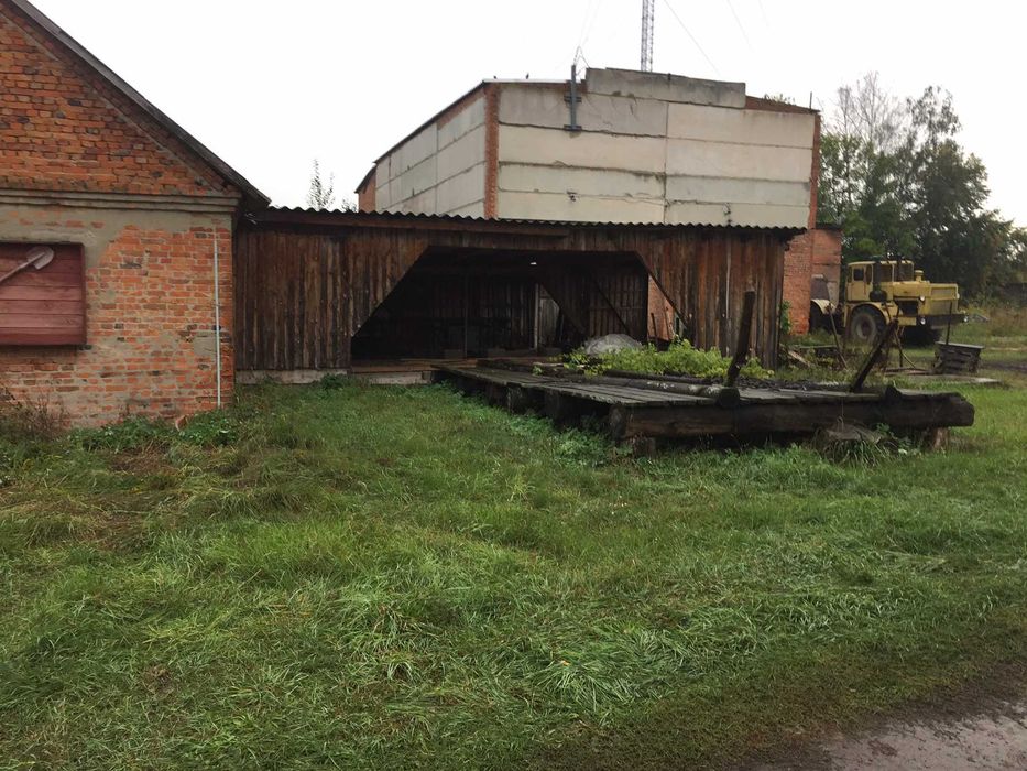 Продам виробництв. складську базу + 1,167 га земля м Корюківка