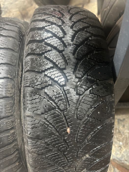 Зимова пара шин  на авто