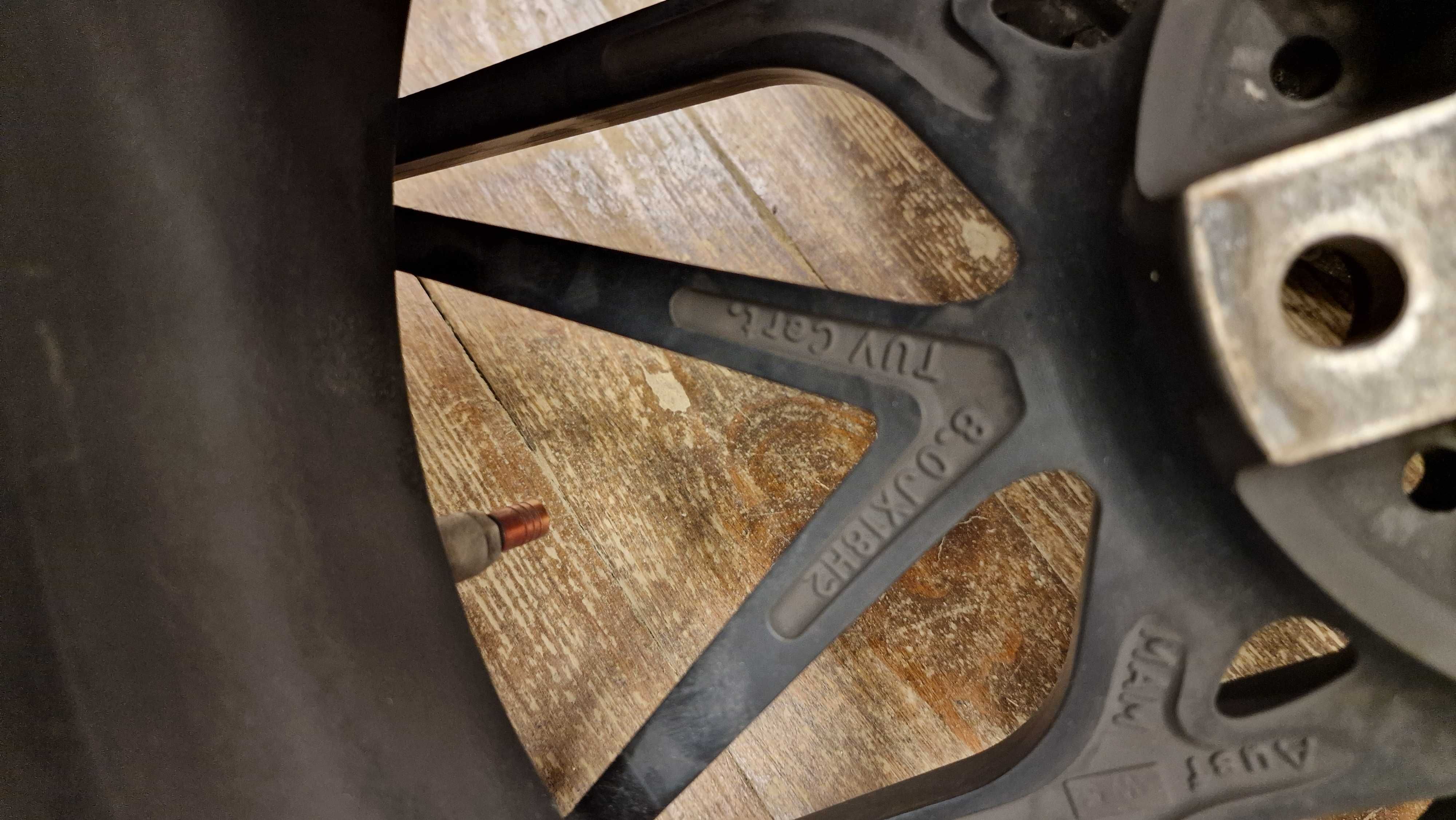 Koła 18" BMW Pirelli 225/45/18 Run flat