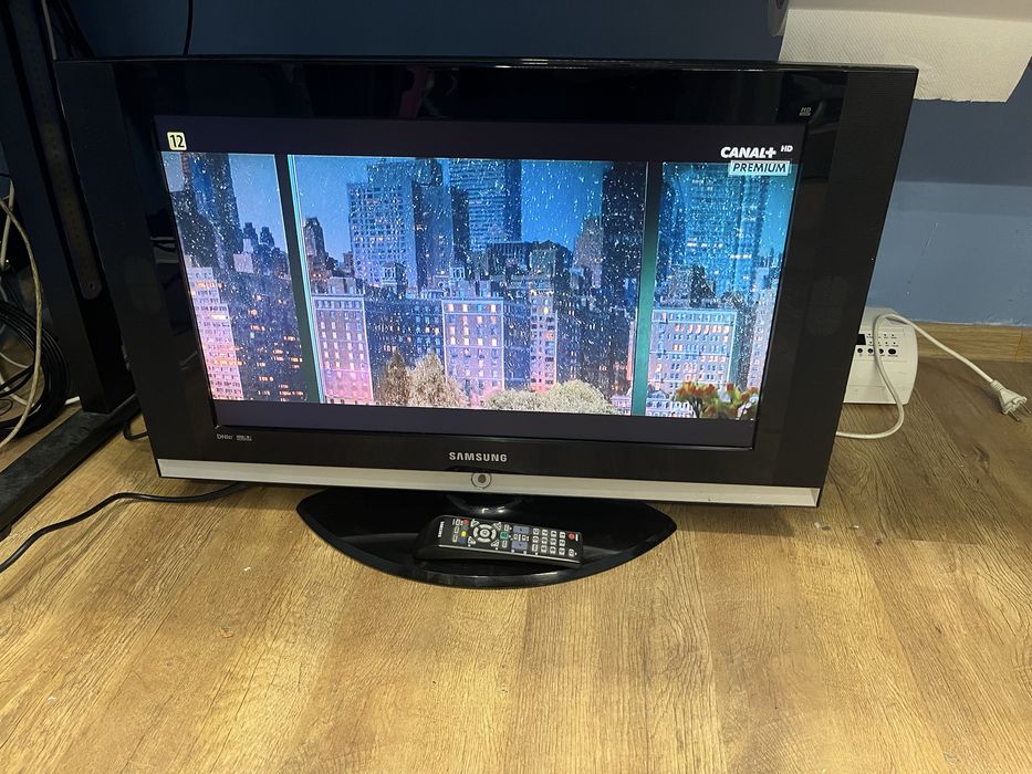 Telewizor Samsung LE27S71B