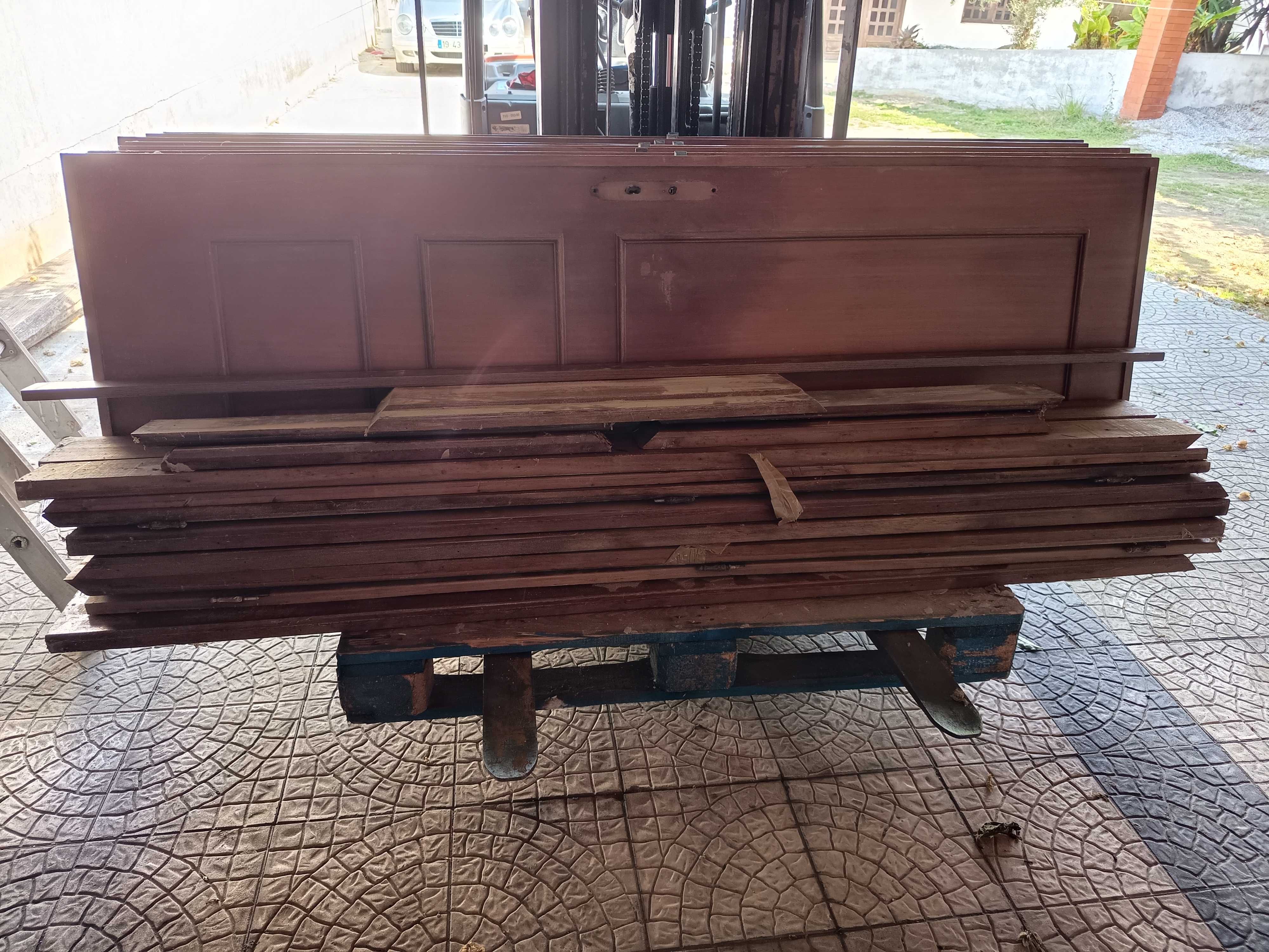 Vendo 8 portas com aros