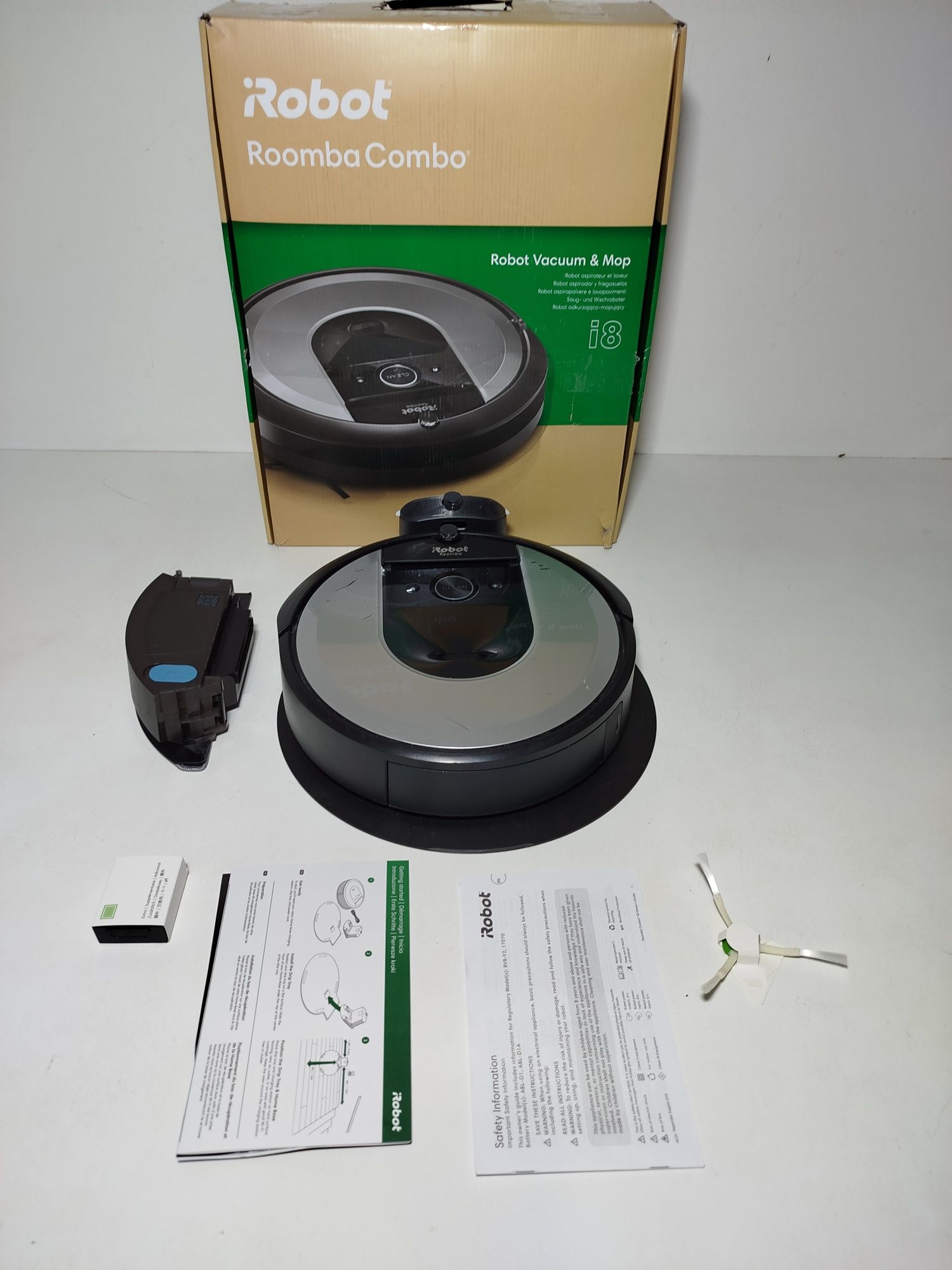 Robot sprzątający iRobot I817640 srebrny/szary