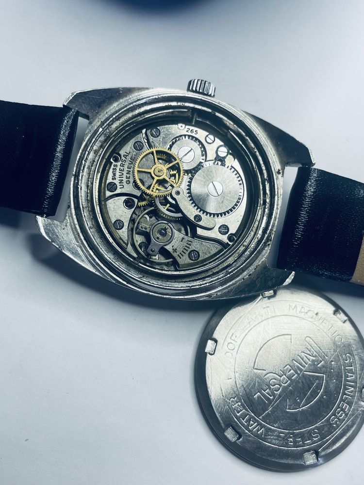 Relogio Universal Geneve
