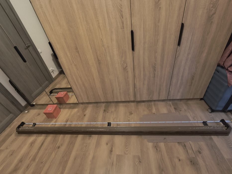 Карниз коричневий. Самовивіз: Львів