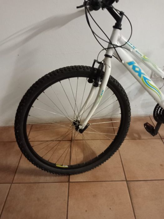 Bicicleta branca