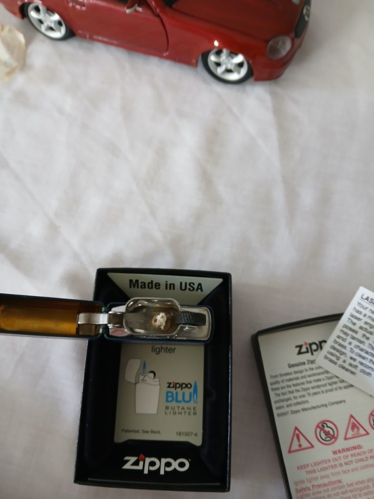 Esqueiro zippo novo