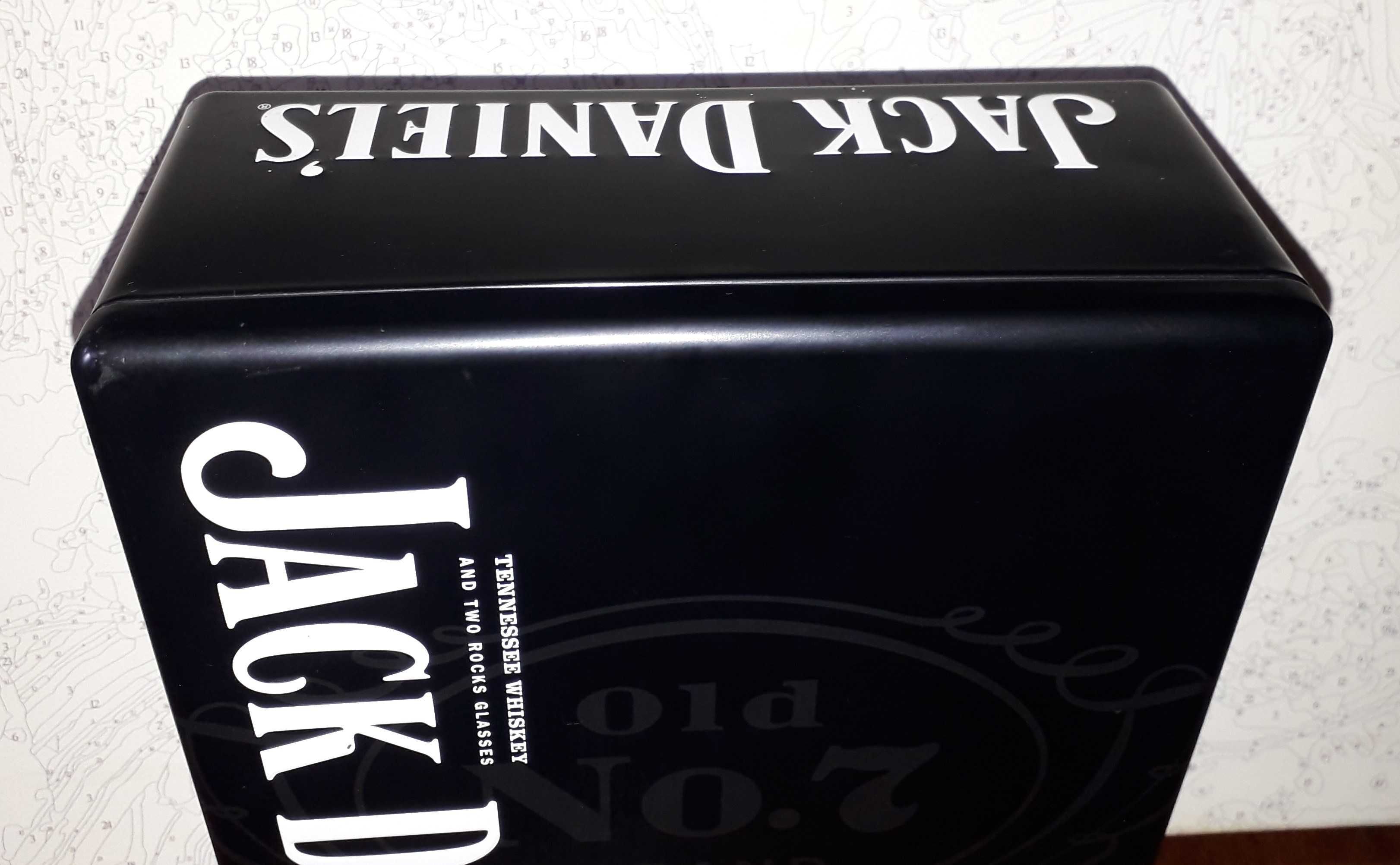 Большая подарочная коробка Jack Daniel's(27х20х9 см) металл