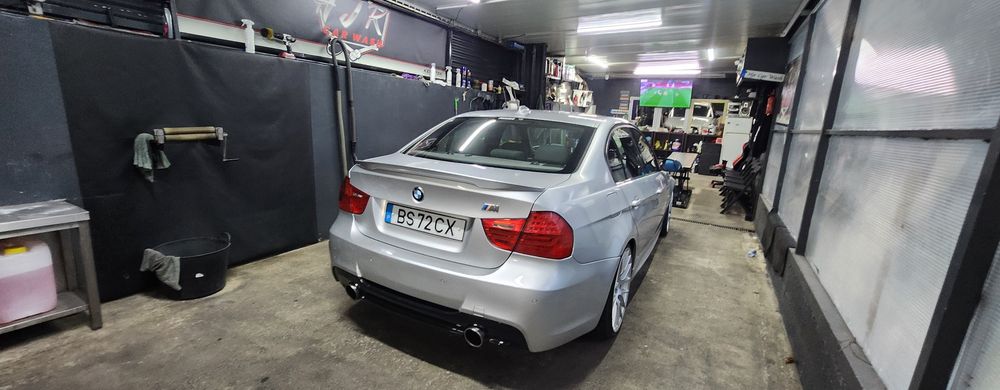 Bmw e90 318d pak M original