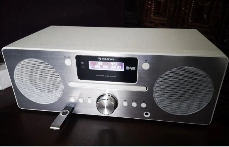 Проигрыватель Активная колонка Auna Harvard .30 Вт.USB ,BT.Звук супер