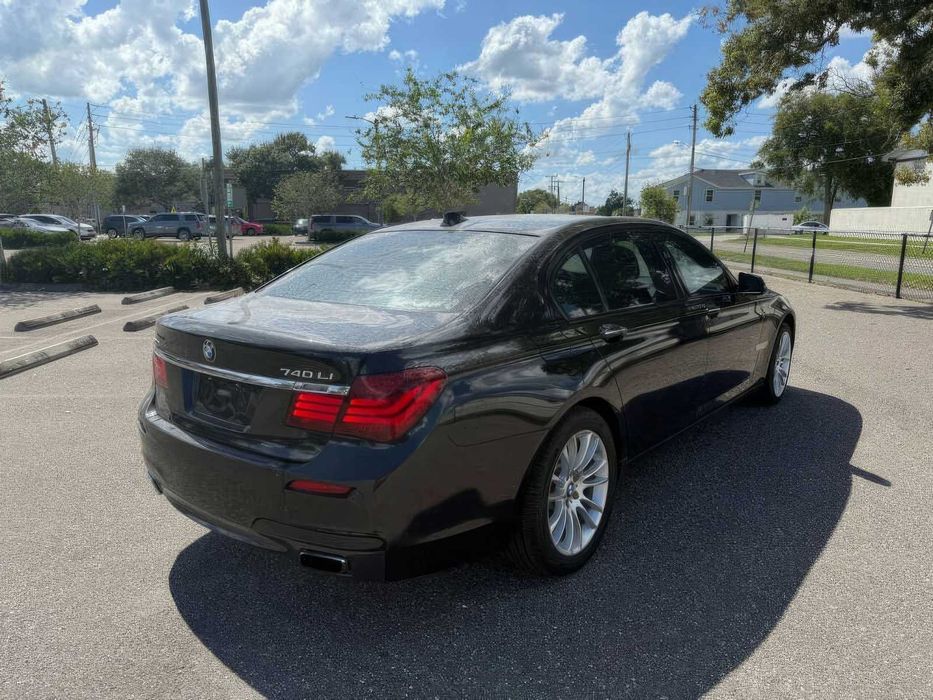 BMW 7 Series 740Li xDrive      2014