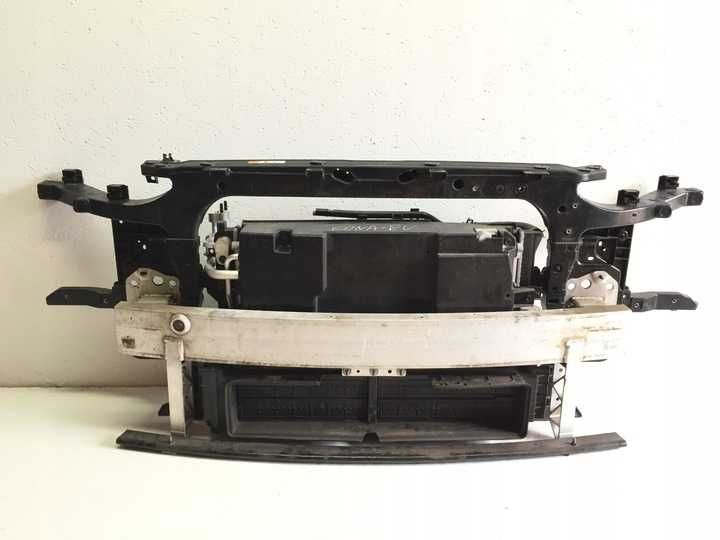 Hyundai Kona I передня панель,телевізор