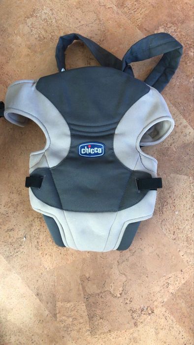 Varios acessorios de puericultura.