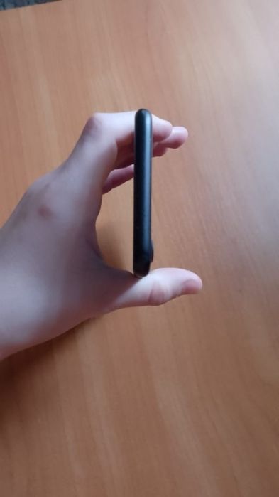 iPhone 7 128GB у гарному стані