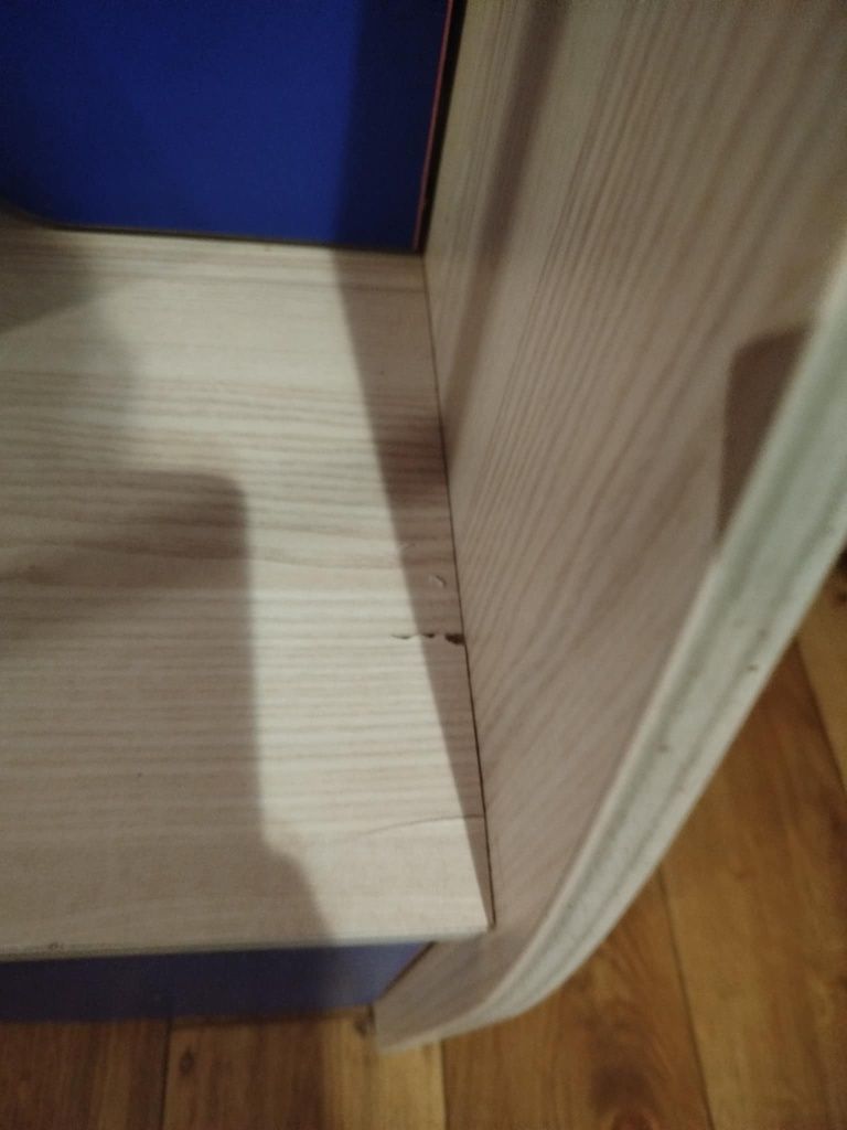 Łóżko piętrowe z biurkiem