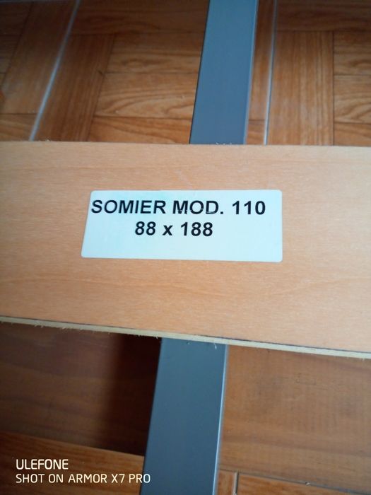 Cama em madeira de crianca