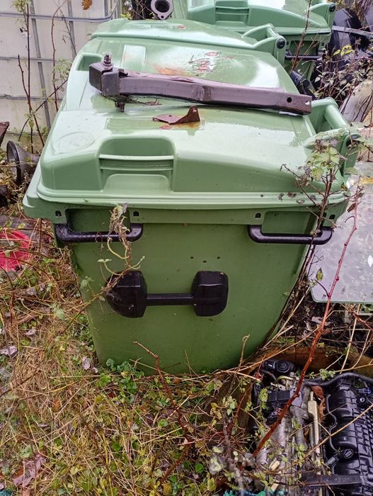 Pojemnik  kosz na odpady duży SULO  . 4 koła