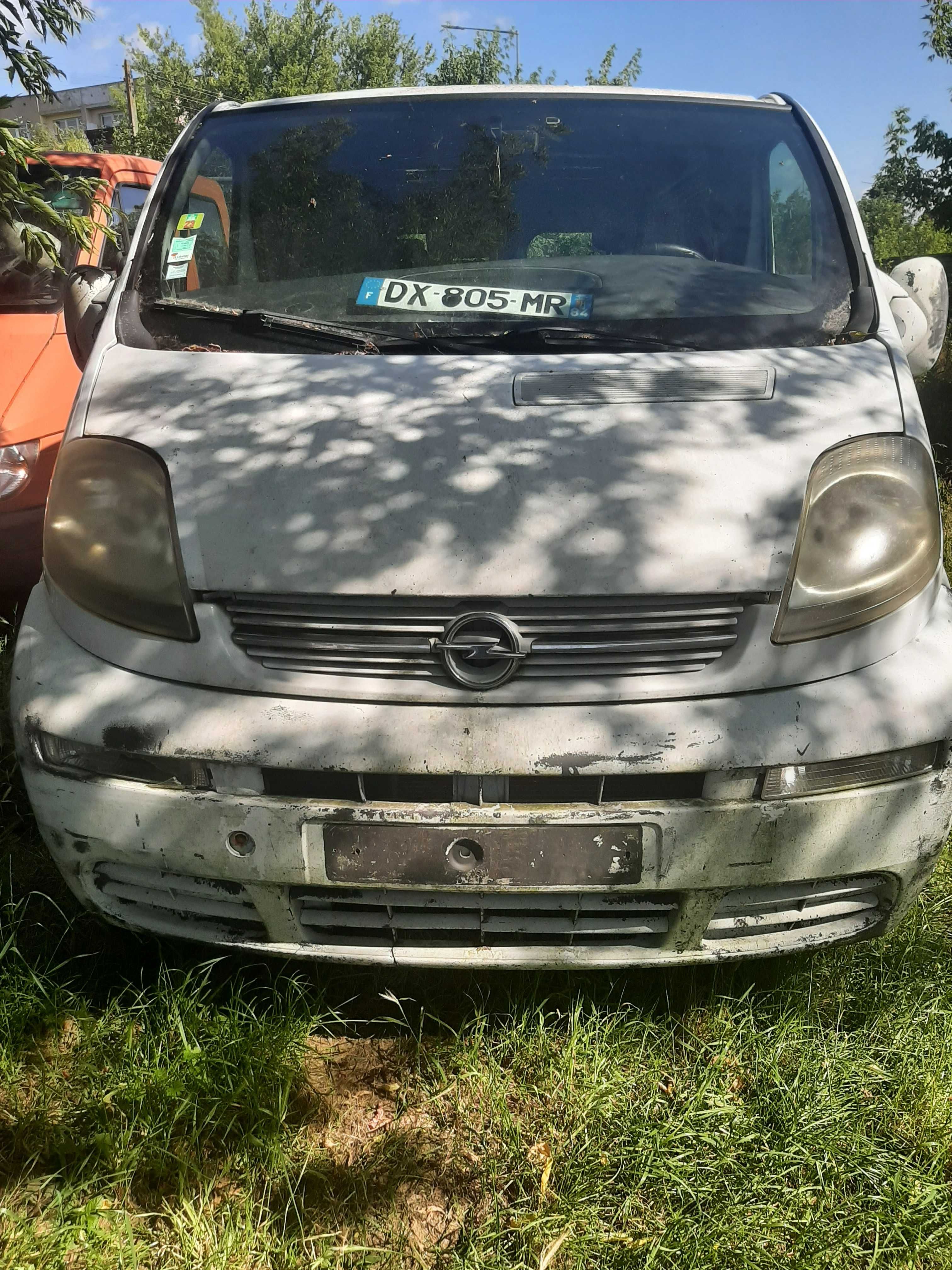 opel vivaro 1.9 dti 2006r samochód w całości lub na części