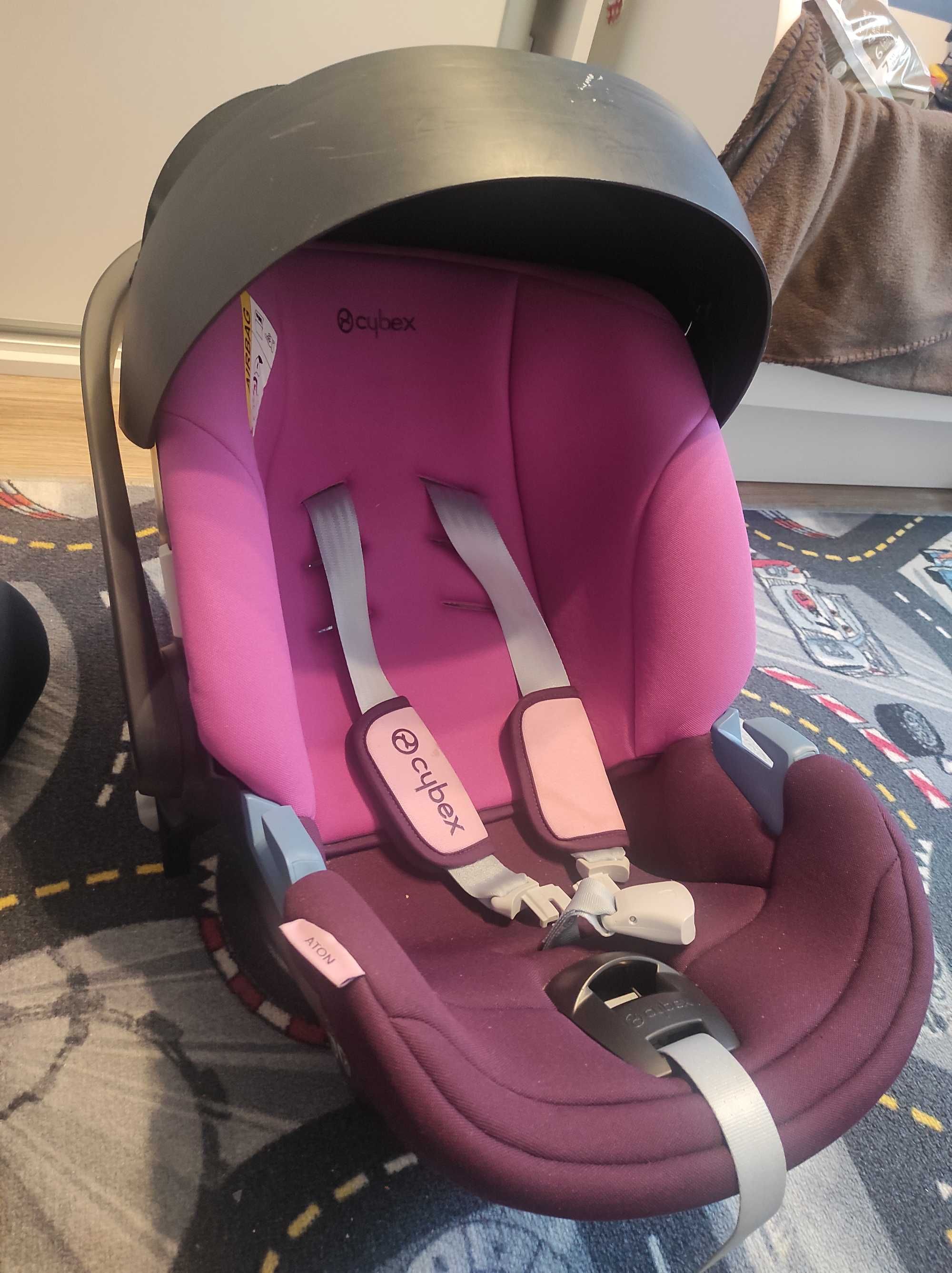 Nosidełko cybex  z adapterami