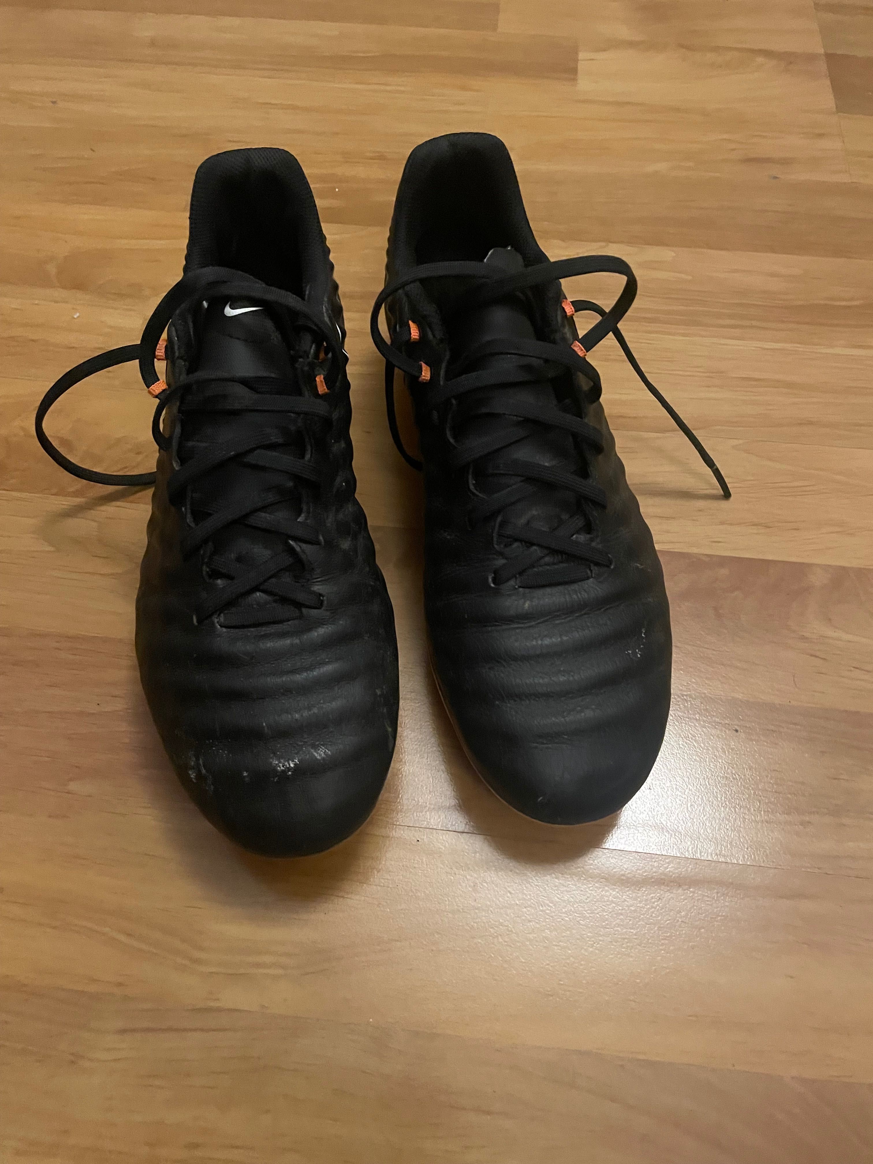 Nike tiempo rozmiar 42