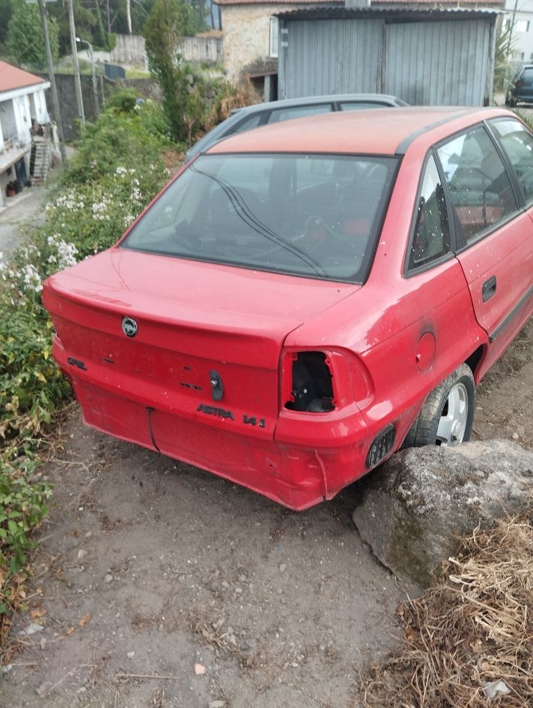 Astra f sendan para pecas