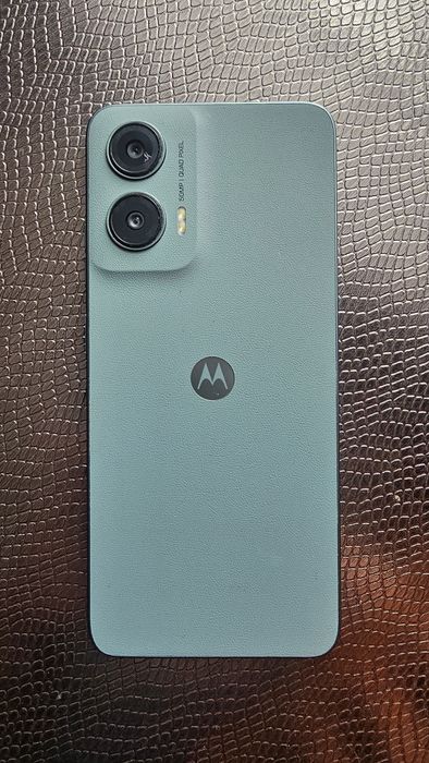 Smartfon telefon Motorola g35 5G 8gm ram 128gb