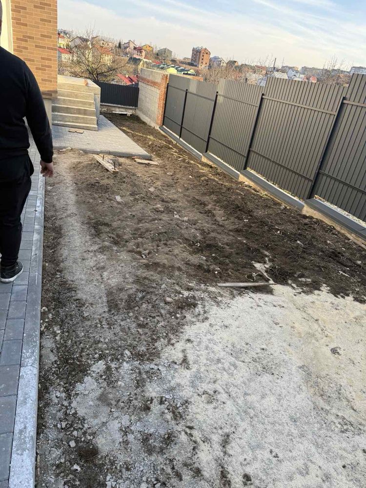 Продаж двоповерхового котеджу