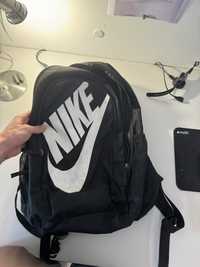 Oryginalny plecak Nike