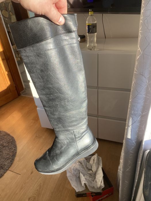 Чоботи жіночі 38р шкіряні нові