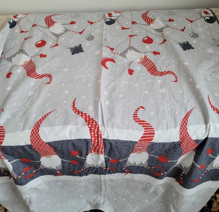 Pościel świąteczna Mikołaje - 2 komplety