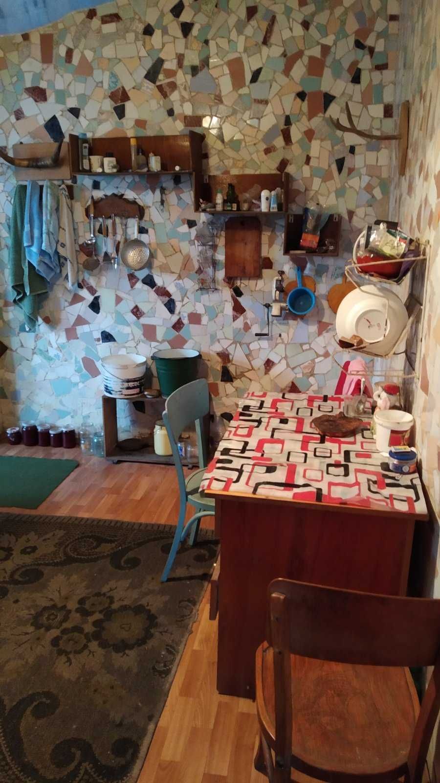 (3) Продам частину будинку у Луці-Мелешківській 1736