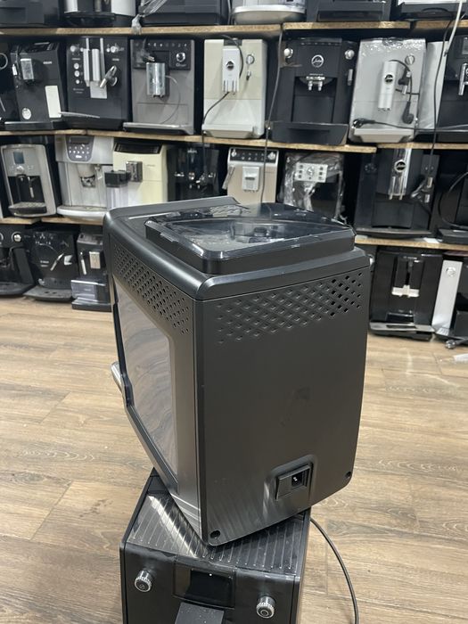 Кавомашина Philips LatteGo Series 4300 2022 р 5 тис порцій