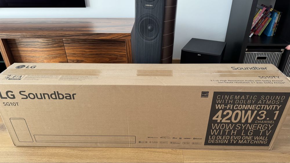 LG Soundbar Dolby Atmos + Subwoofer 420W