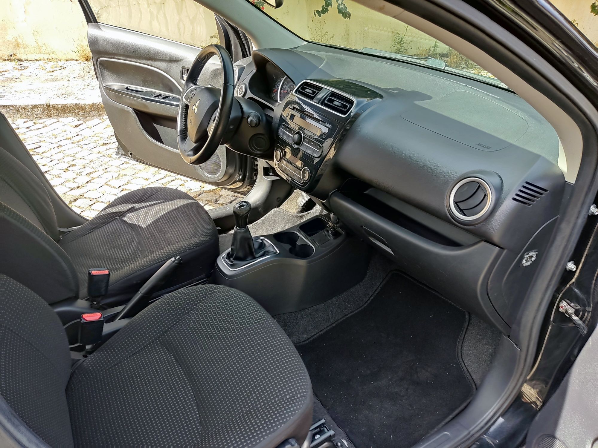 Mitsubishi Space Star 1.2 Aceito retomas carros/motas
