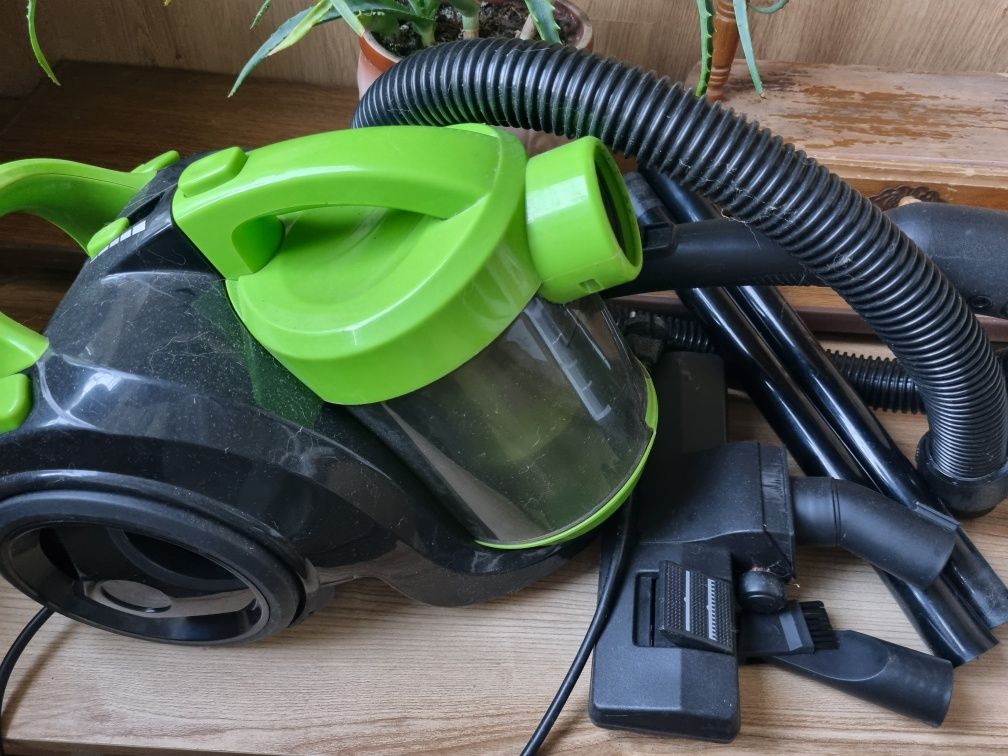 Пилосос Delfa DJC-700