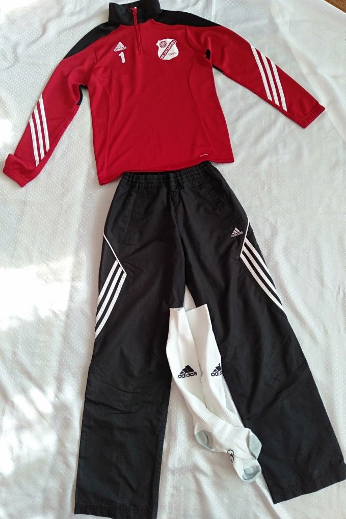 Dres  Adidas+skarpety piłkarskie*