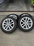 Sprzedam komplet opon z felgami rozmiar 205/55-R16 VW Golf 7