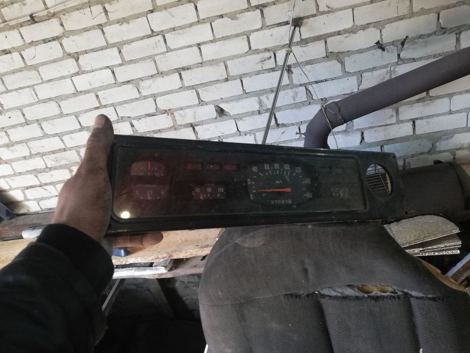 Приборна панель на волгу волга