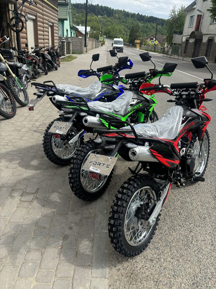 Мотоцикл Forte FT200GY-C2