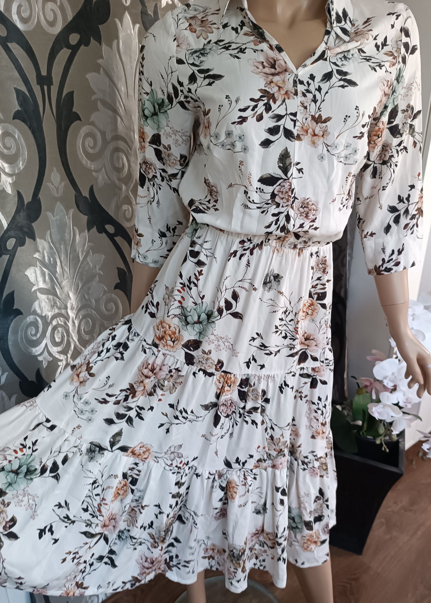 Cocomore śliczna sukienka w kwiaty z wiskozy