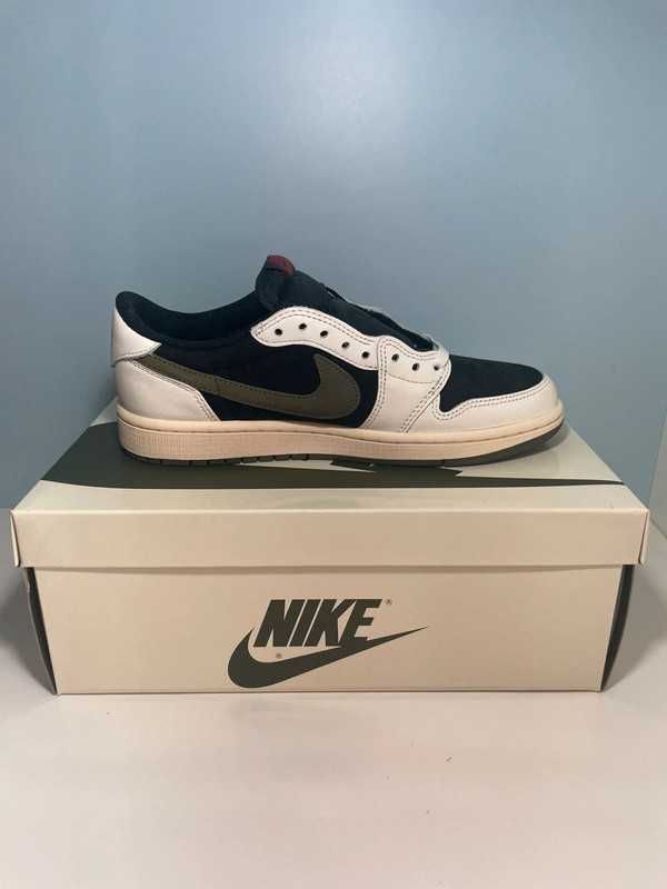 Jordan1RetroLowOGSPTravisScottOlive R39