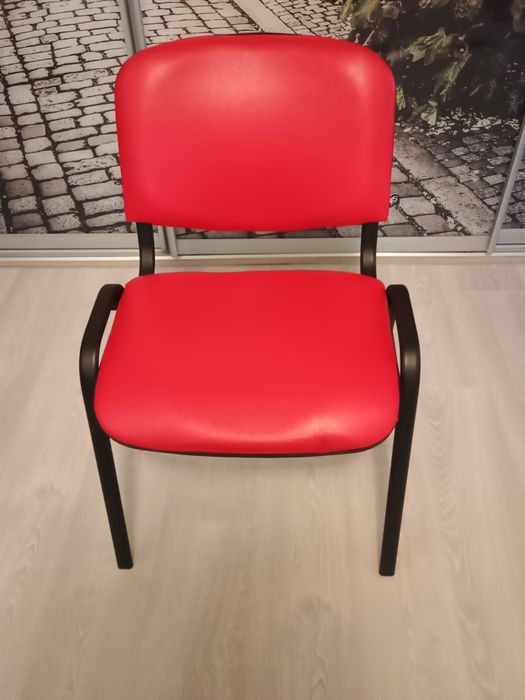 Продаю стільці...