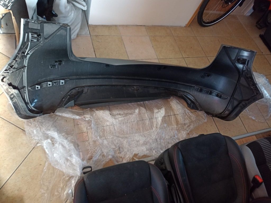 Zderzak tylny VW Golf V 5 Plus