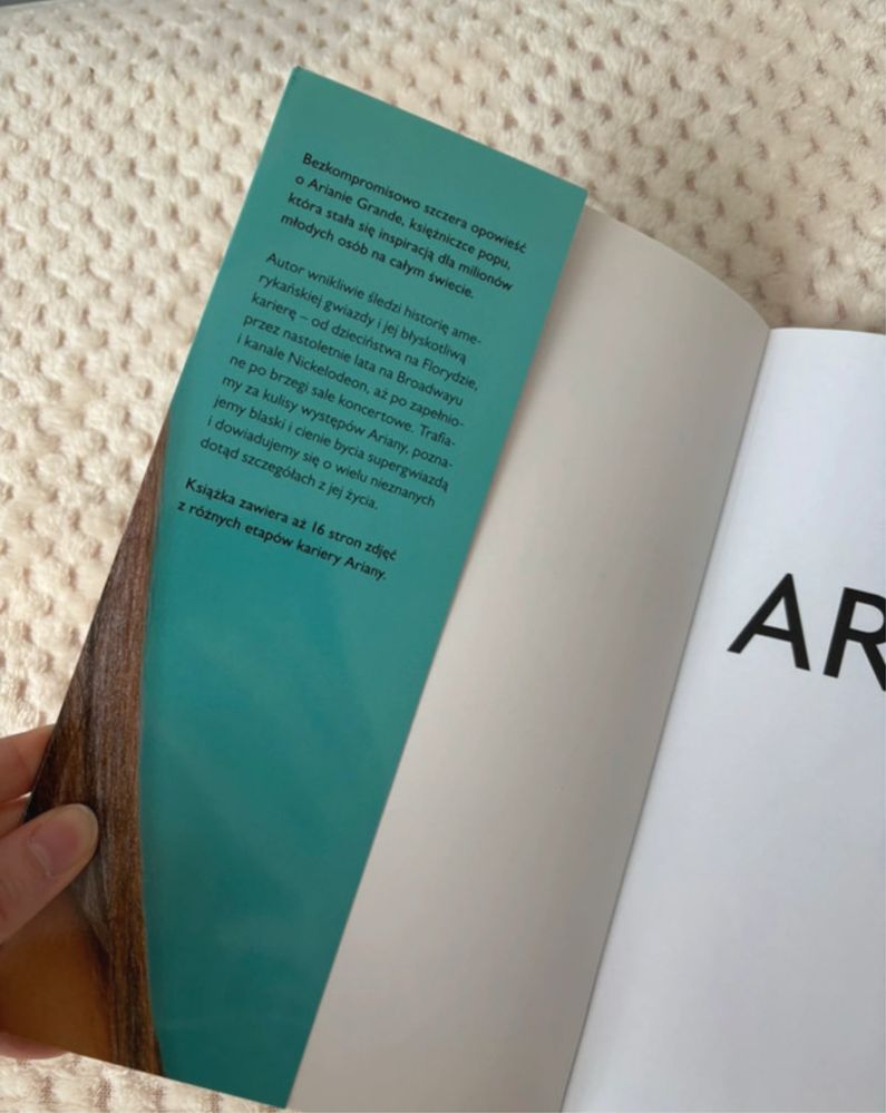 Książka Ariana grande biografia