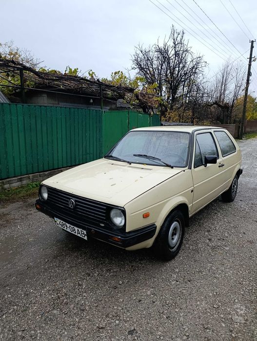 Продам Фольксваген гольф 1.6 дизель . 1200