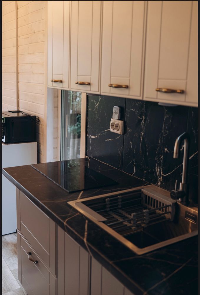Оренда Будиночків  HappyHouse з чаном та видом на гори в Карпатах