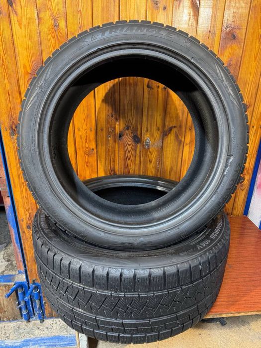 Пара шин 275 40 R20 Triangle, Зима, протектор 7 мм.