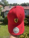 Czapka z autografem Charles Leclerc
